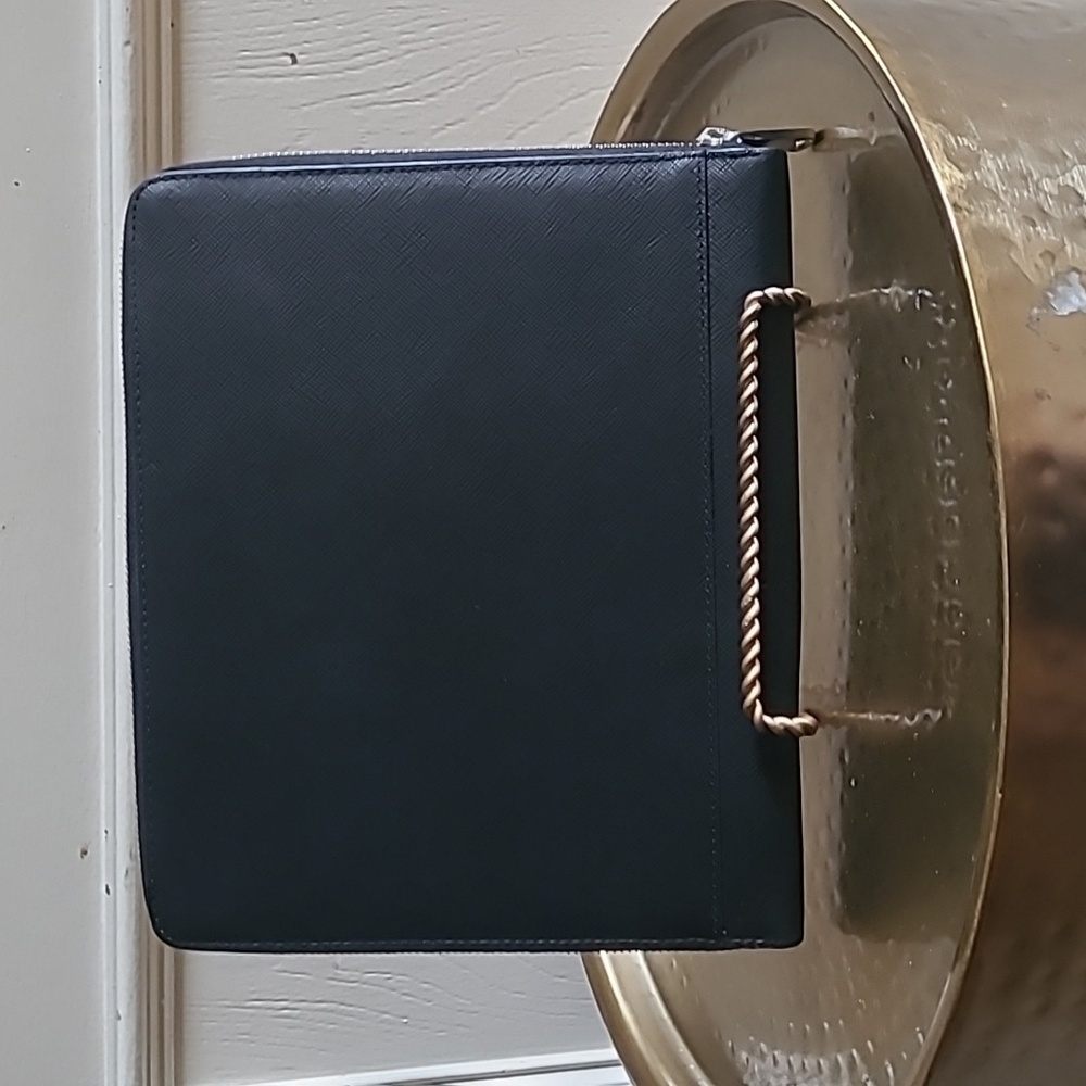 NEW Fossil Black 100% Leather iPad Zip Around Tech Easel Case SL4801 $95
